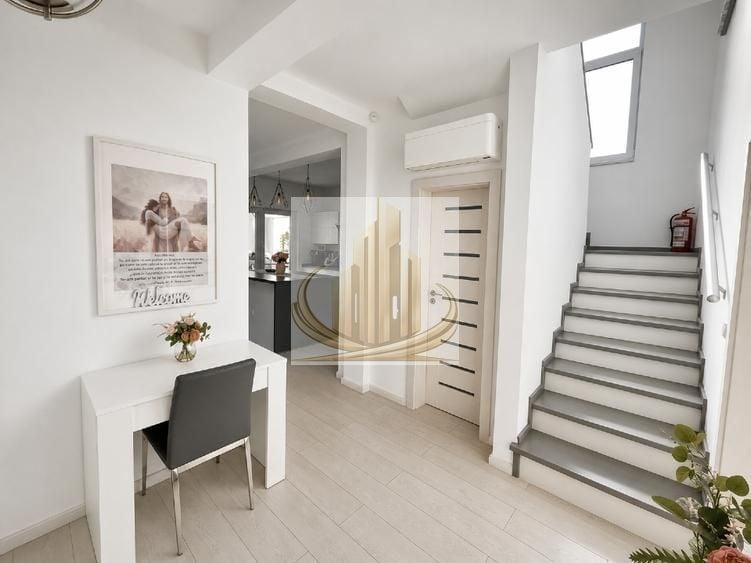 Duplex cu 5 camere cu Canalizare în Dumbrăvița