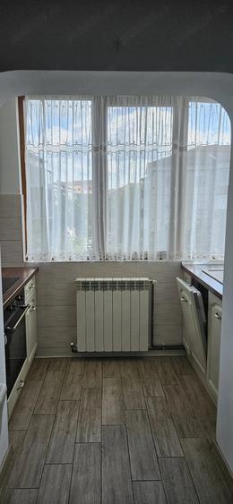 Inchiriez apartament PB 3 camere Decebal - 1