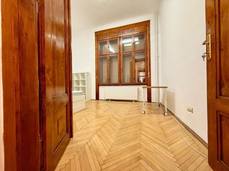 Apartament cu 4 camere decomandat, mobilat în Ultracentral