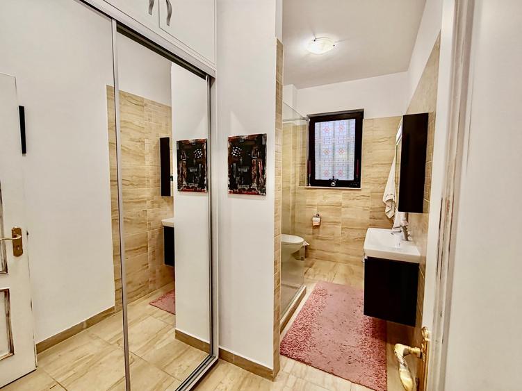 Vila spatioasa de inchiriat 7 camere cu gradina  si terasa spectaculoasa - 15