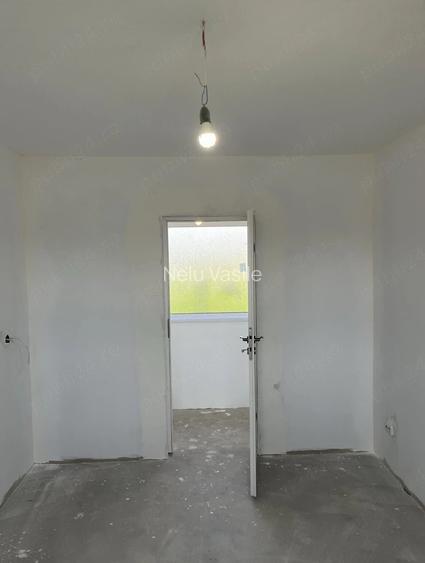 Apartament duplex+ teren de vanzare