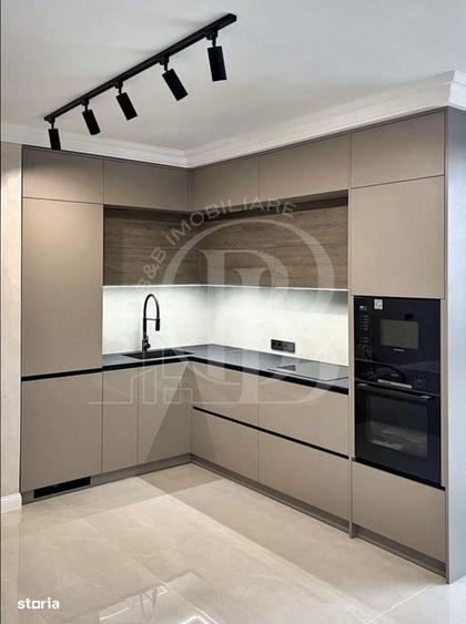 Apartament cu 4 camere în Central