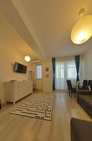 Apartament cu 2 camere decomandat în Roșu