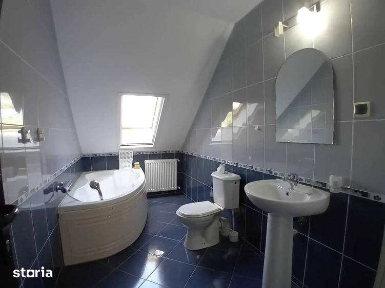 Casă cu 5 camere cu Teren 512 Mp în Mogoșoaia