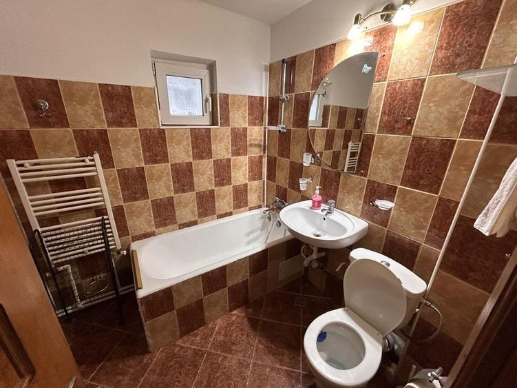 Inchiriez apartament 3 camere 65 mp piata mare Botosani - 7