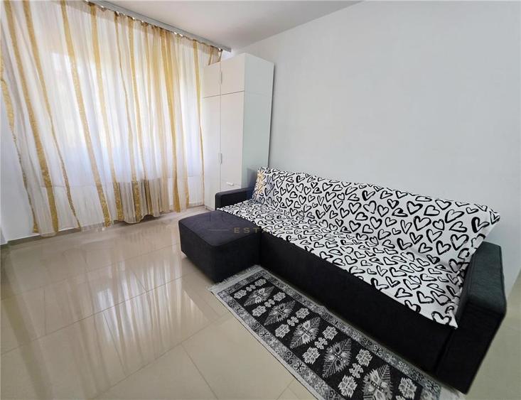 Apartament cu 3 camere decomandat în P-ța Doina
