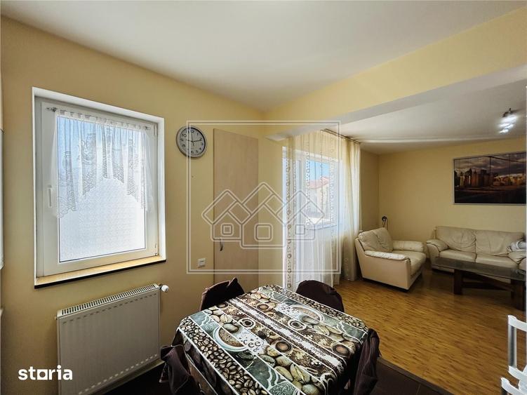 Apartament cu 3 camere în Terezian
