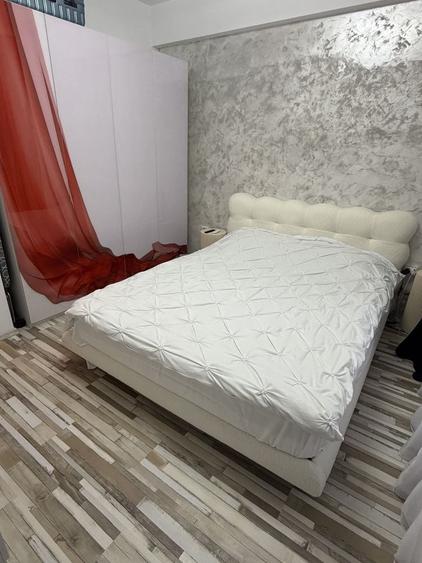 Apartament cu 2 camere decomandat în Palazu Mare