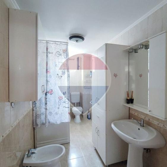 Duplex cu 4 camere cu Teren 177 Mp în Cantemir
