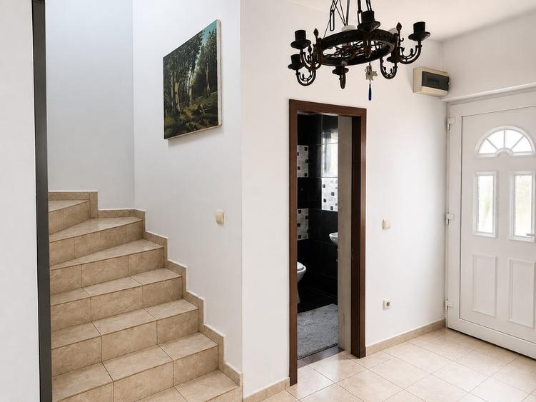 Duplex cu 4 camere cu Canalizare în Pantelimon
