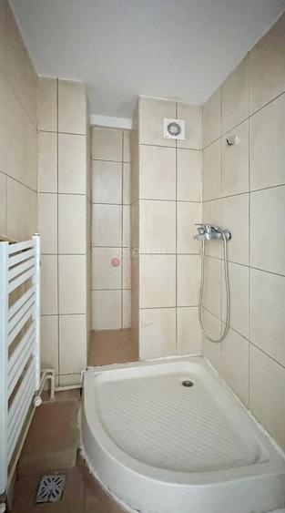 Apartament cu 2 camere semidecomandat în Ultracentral