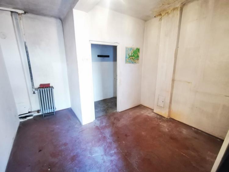 Casă cu 3 camere cu Canalizare în Elisabetin