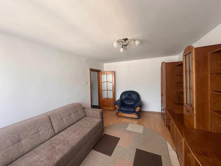 Apartament cu 2 camere decomandat în Precista