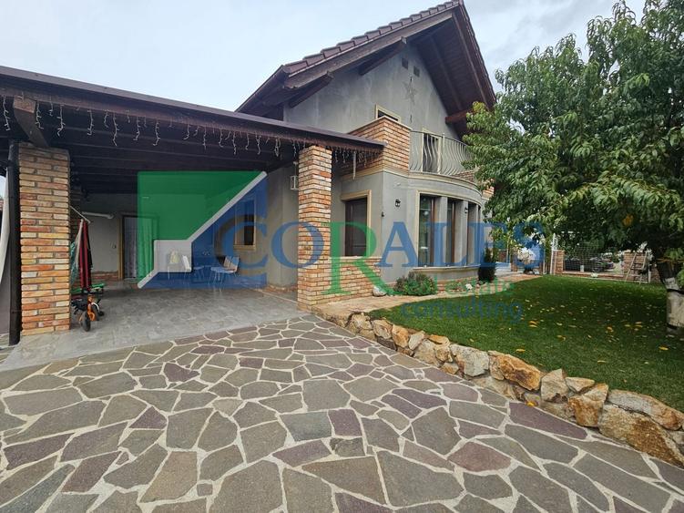 Casă individuală cu 5 camere cu Canalizare în Moșnița Veche