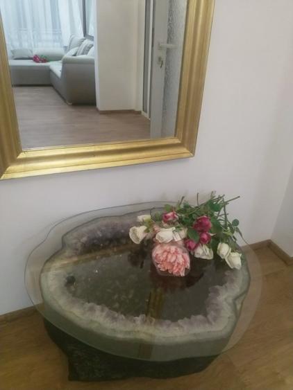 Apartament cu 3 camere semidecomandat, mobilat în Ultracentral