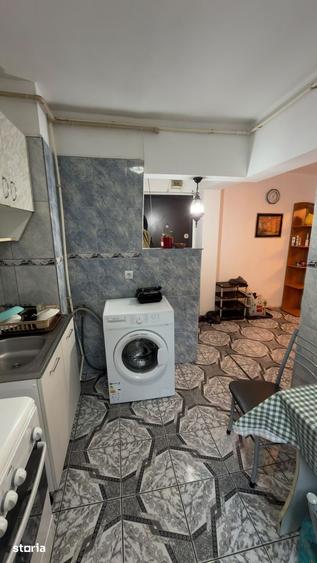 Apartament cu 2 camere în Micro 6