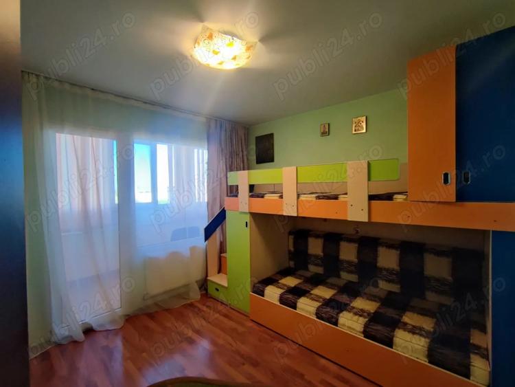 Apartament cu 4 camere decomandat, mobilat în Drumul Taberei