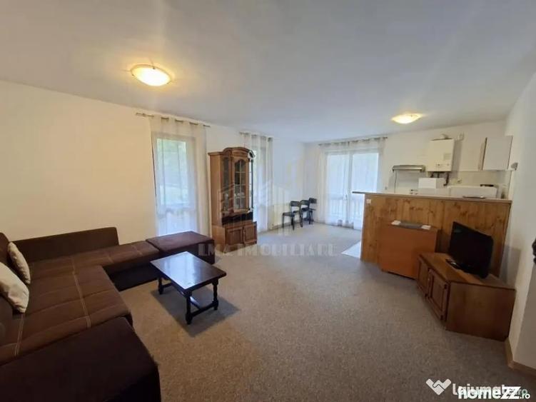 Apartament cu 3 camere decomandat în Poiana Brașov