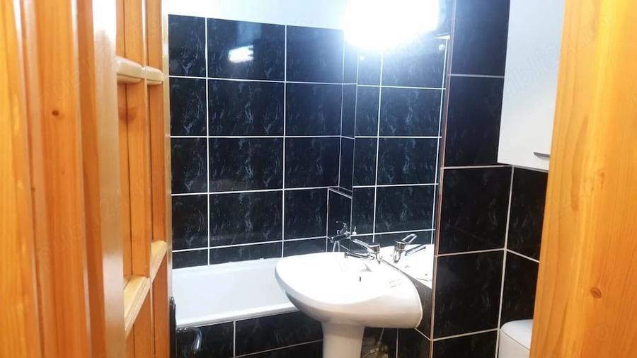 Apartament cu 2 camere decomandat în Lipovei
