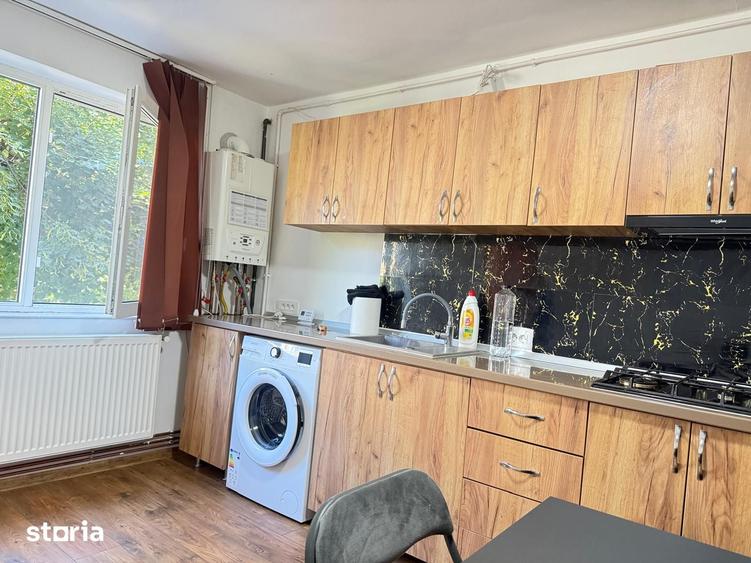 Inchiriere apartament 2 camere, mobilat, Targoviste, micro 8 - 10
