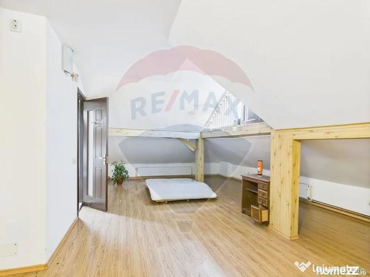 Apartament cu 4 camere decomandat în Ghermănești