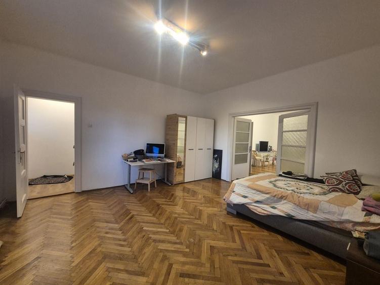 Apartament cu 2 camere circular, mobilat în Centrul Civic