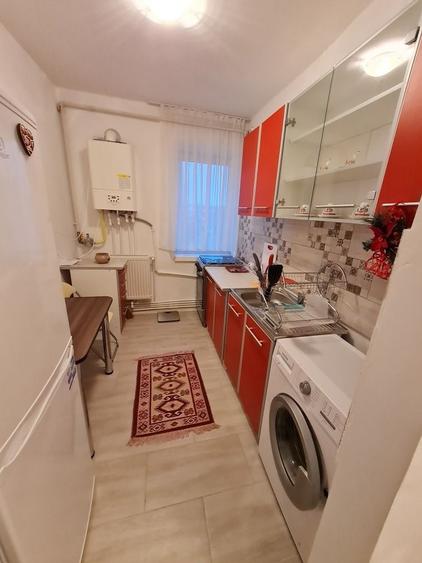 Garsonieră decomandată în Central