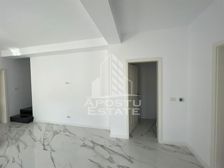 Duplex cu 5 camere cu Canalizare în Chișoda