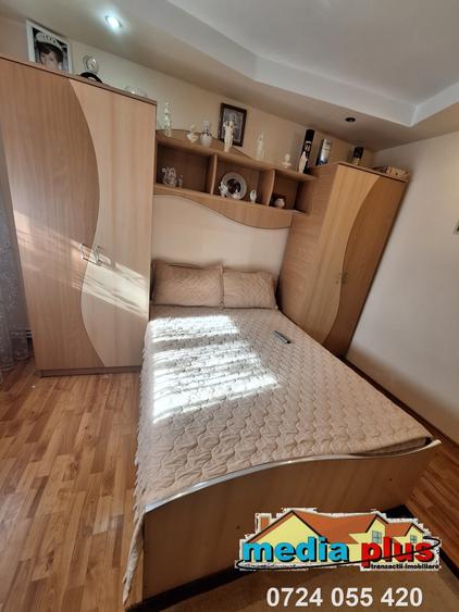 Apartament cu 3 camere decomandat în Micro 13
