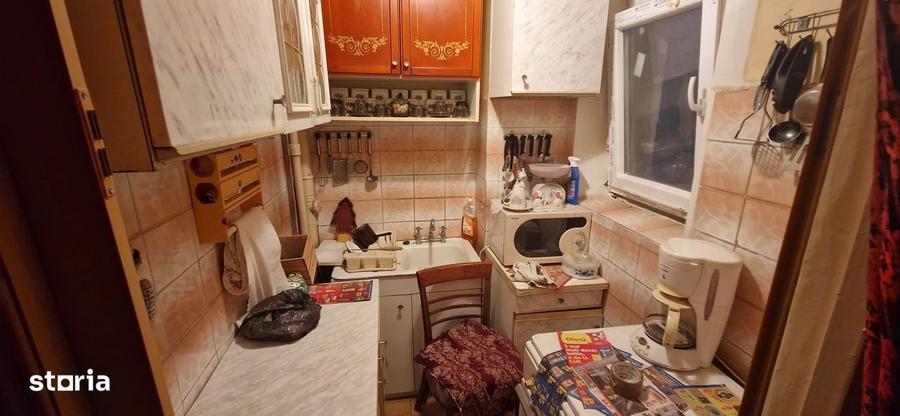Apartament cu 2 camere decomandat în Valea Oltului