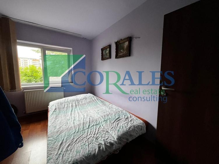 Apartament cu 3 camere decomandat, mobilat în Aradului
