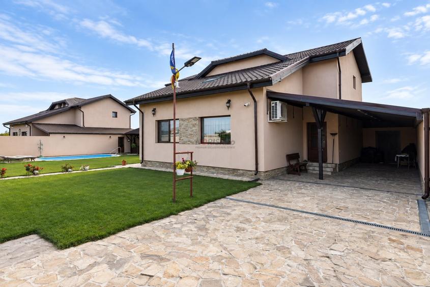 Casă individuală cu 4 camere cu Piscina în Domnești