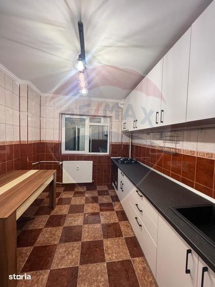 Apartament cu 4 camere, mobilat în Berceni
