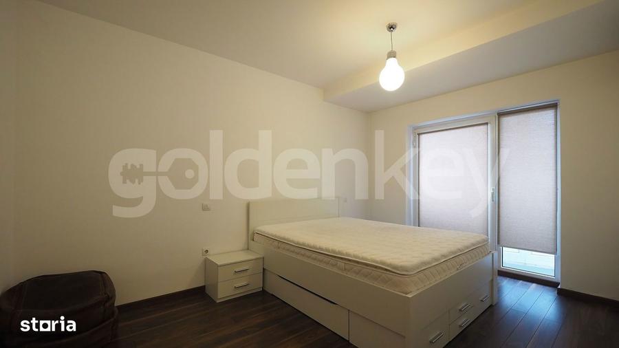 Apartament cu 5 camere, mobilat în Băneasa