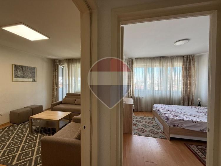 Apartament cu 2 camere semidecomandat, mobilat în Șerban Vodă