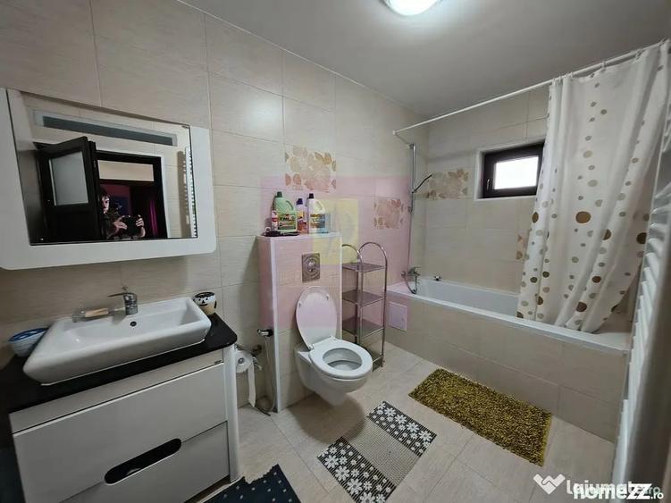Casă cu 5 camere cu Teren 373 Mp în Afumați