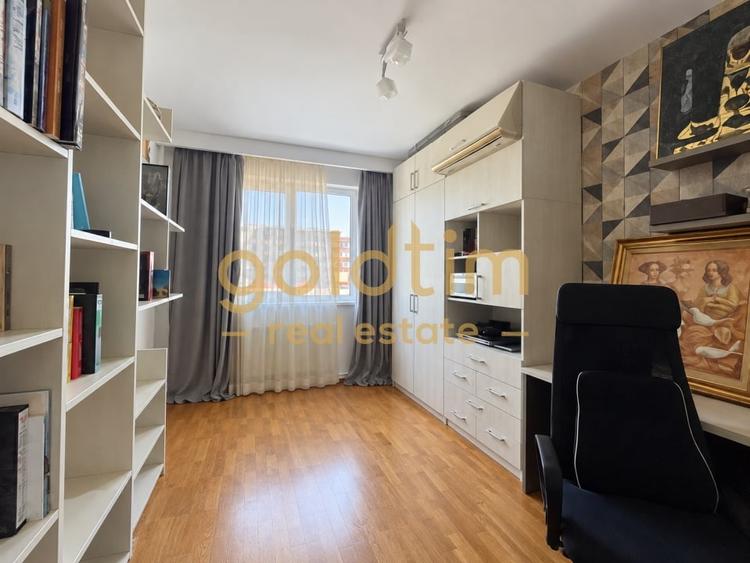 Apartament cu 3 camere semidecomandat, mobilat în Băneasa