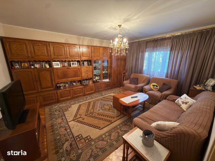 Apartament cu 3 camere în Militari