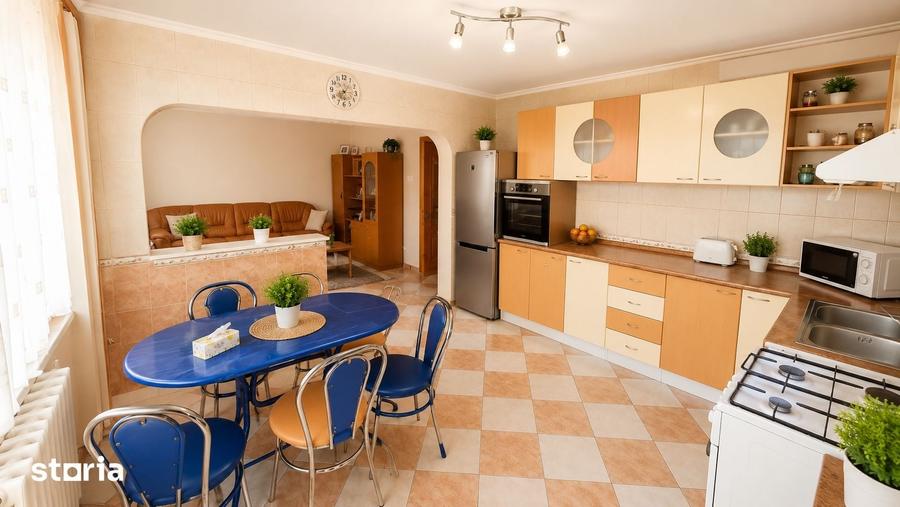 Casă cu 8 camere cu Teren 500 Mp în Câmpineanca
