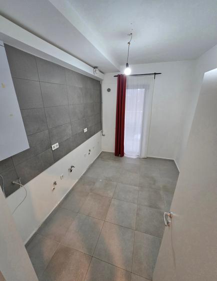 Apartament cu 2 camere decomandat în Băneasa