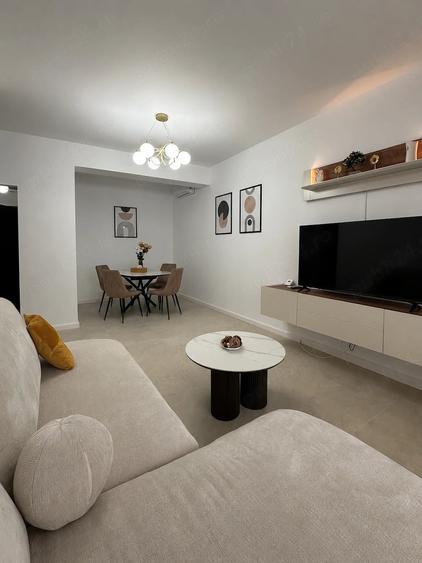 Apartament cu 2 camere decomandat în City Park Mall