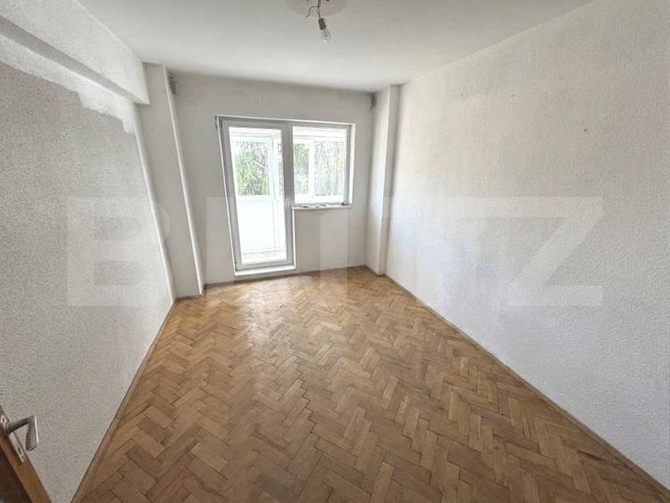 Apartament cu 3 camere decomandat în Nord