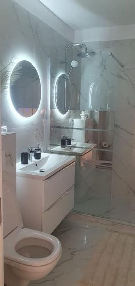 Apartament cu 2 camere decomandat în Vest