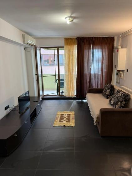 Apartament cu 2 camere circular, mobilat în Central
