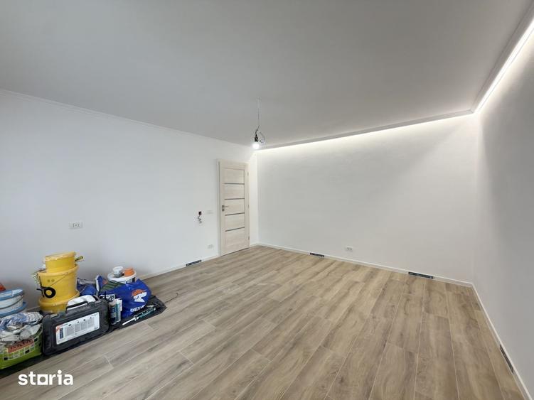 Apartament cu 4 camere decomandat în Dâmbovița