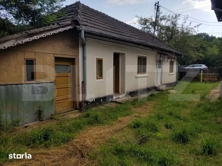 Casă cu 6 camere cu Teren 1056 Mp în Malu cu Flori