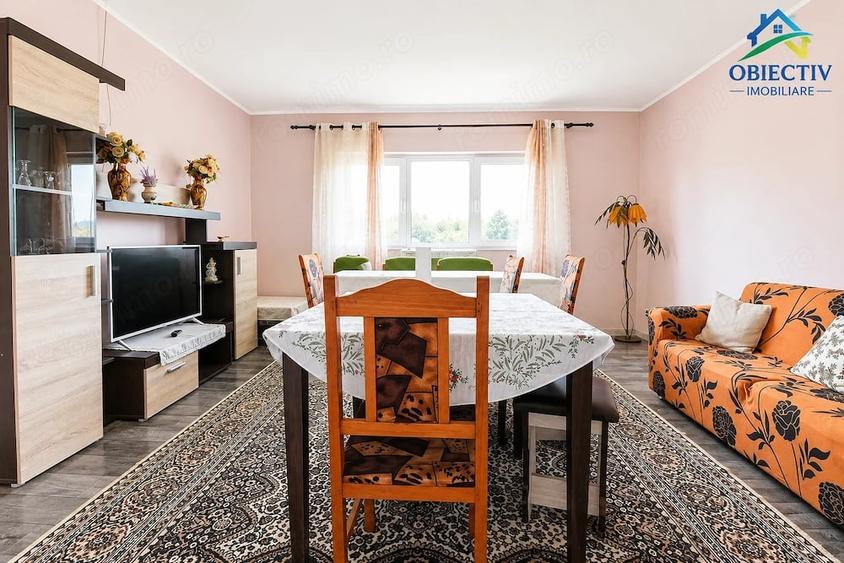 Casă cu Teren 1300 Mp în Slobozia (Roznov)