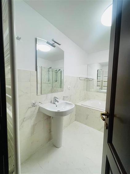 Apartament cu 3 camere semidecomandat, mobilat în Kiseleff