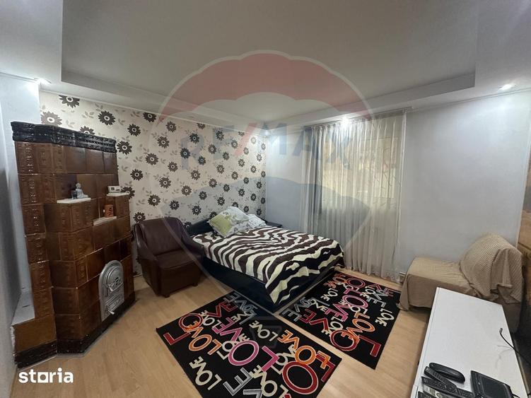 Casă cu 6 camere cu Teren 1200 Mp în Afumați