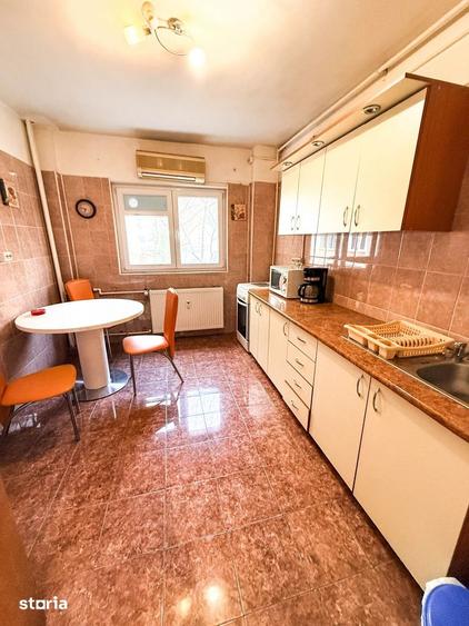 Apartament cu 4 camere semidecomandat, mobilat în Obor